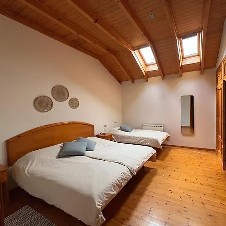 Escuelas De Collia C *