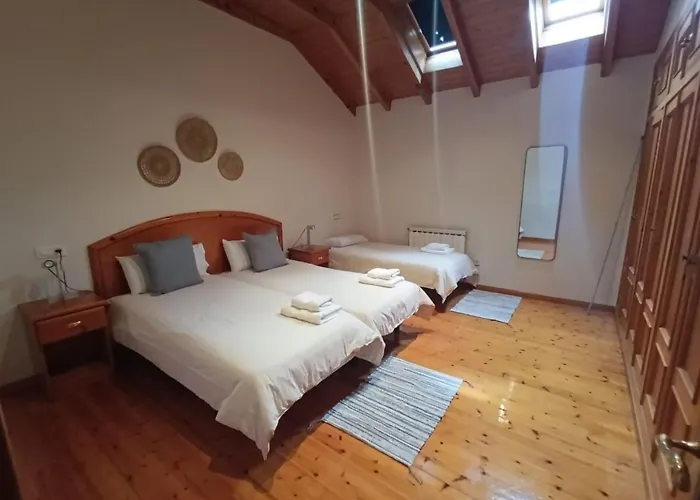 Escuelas De Collia C Holiday home Arriondas