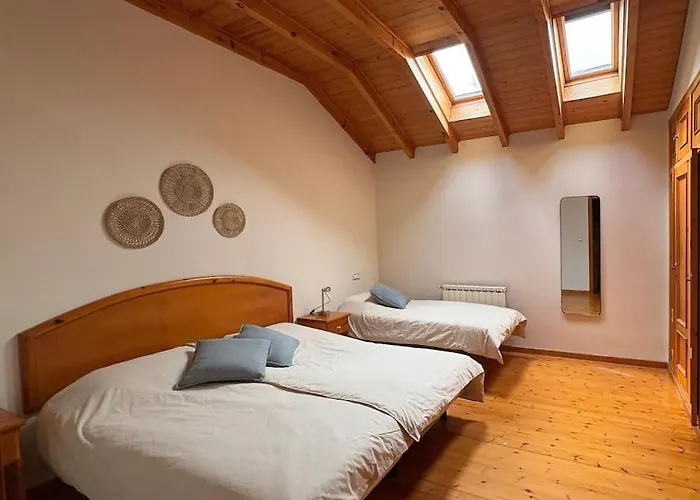 Escuelas De Collia C *